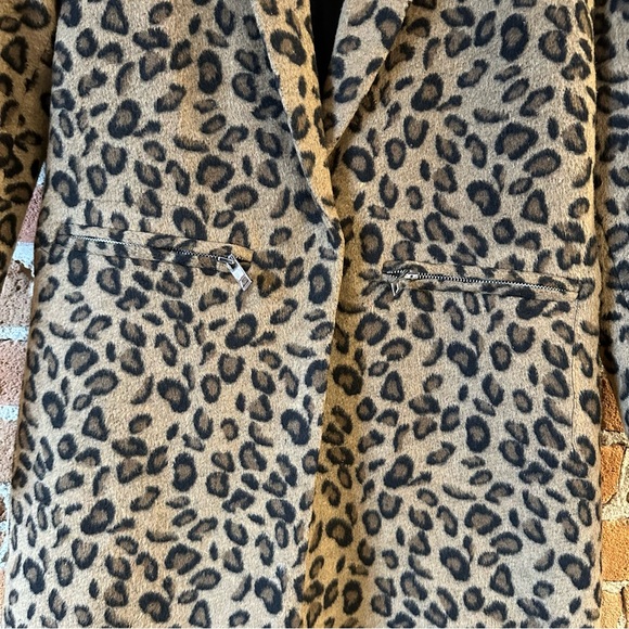 Kendall + Kylie | Leopard Print Coat Medium - Picture 4 of 8
